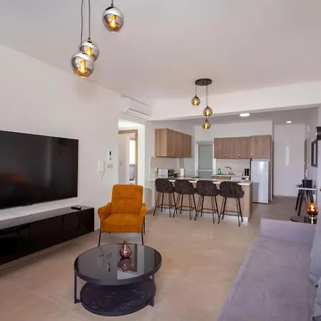 Hall Apartment
