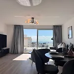 Hall Апартаменты