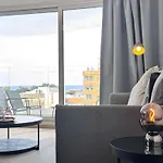 Апартаменты Hall *
