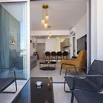 Hall Апартаменты *