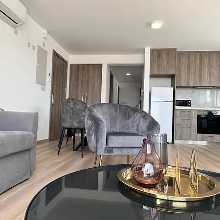 Apartament Hall